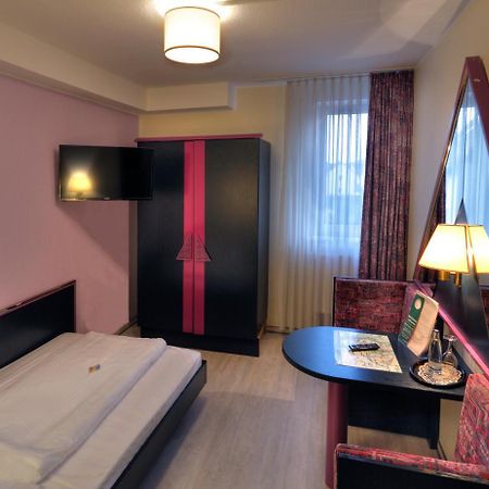 Landhotel Gross Schneer Hof Friedland  ภายนอก รูปภาพ