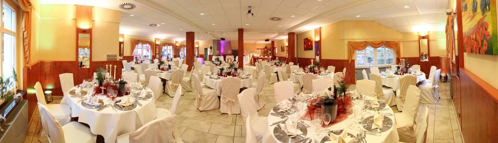 Landhotel Gross Schneer Hof Friedland  ภายนอก รูปภาพ