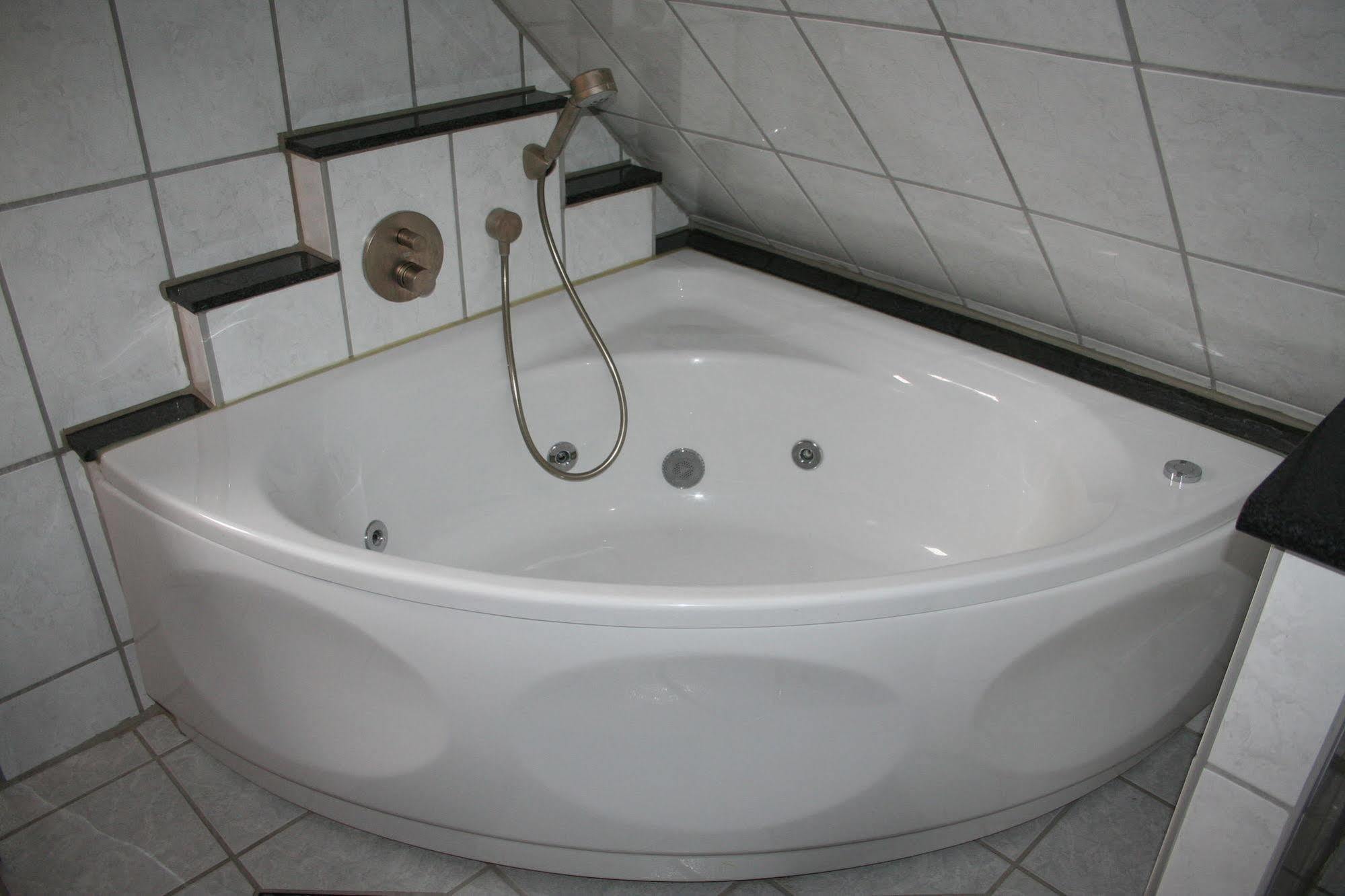 Landhotel Gross Schneer Hof Friedland  ภายนอก รูปภาพ