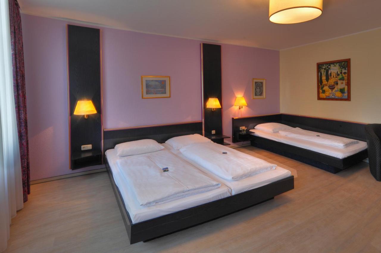 Landhotel Gross Schneer Hof Friedland  ภายนอก รูปภาพ